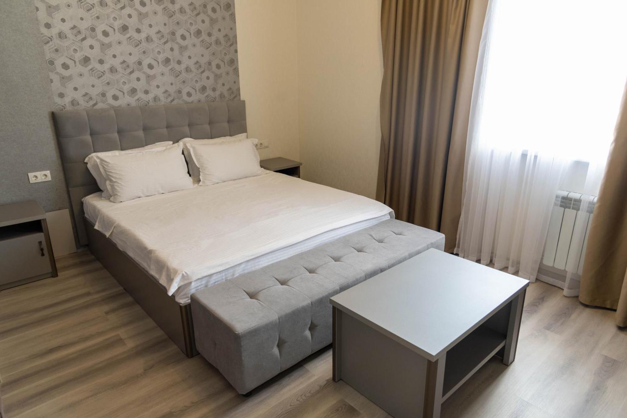 Dora Hotel Šymkent Exteriér fotografie