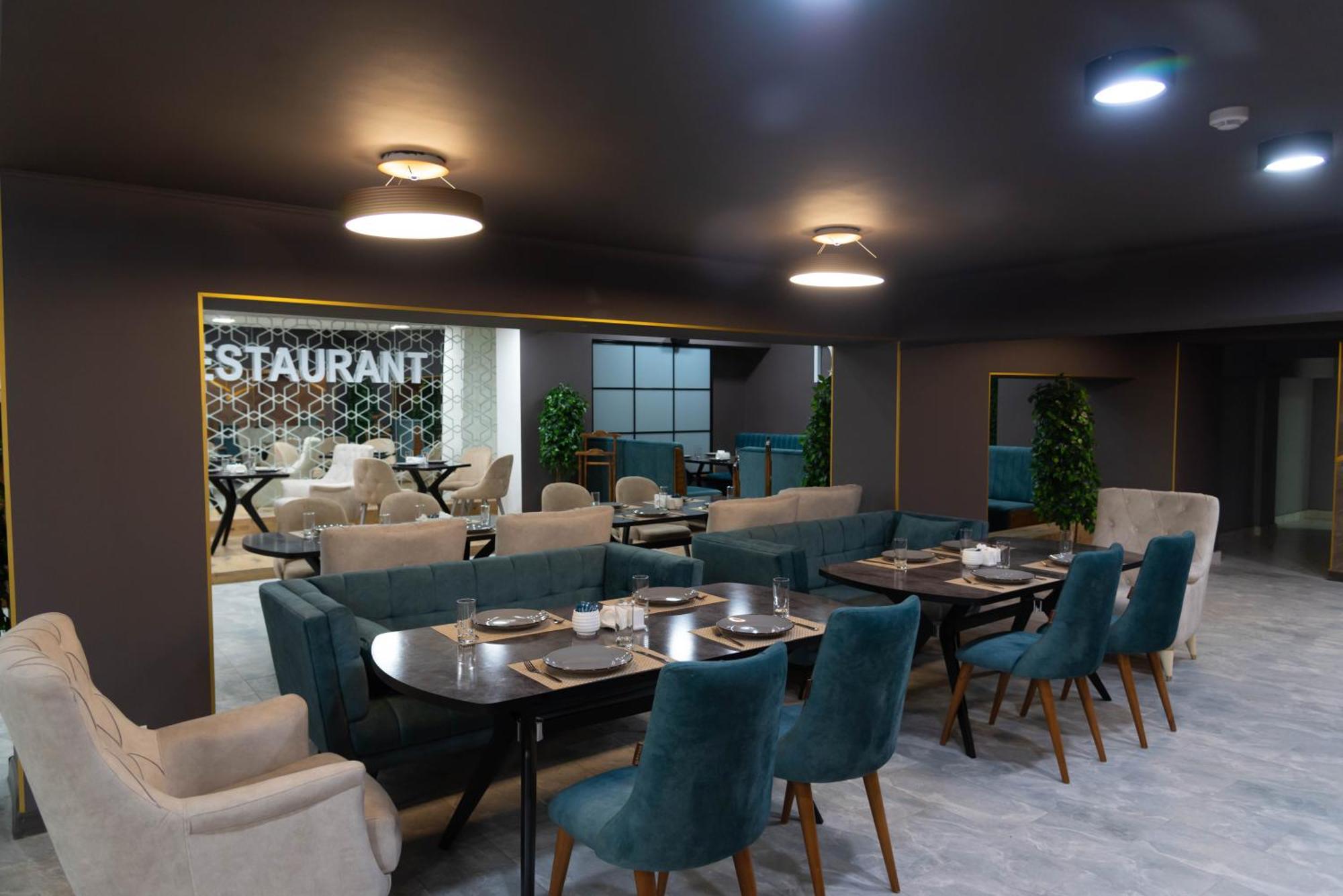 Dora Hotel Šymkent Exteriér fotografie